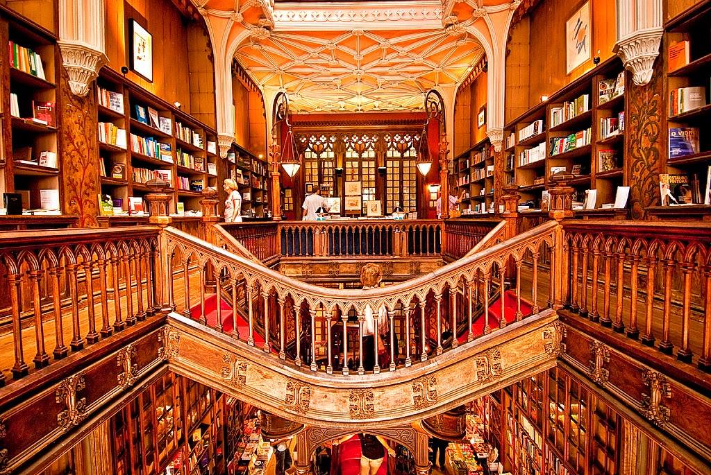 N Cultura Can we just teleport to this gorgeous bookshop already?